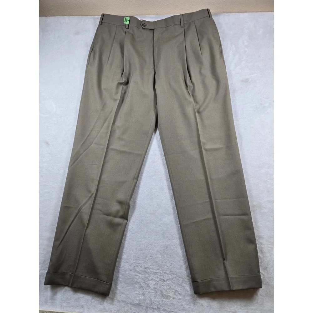 JoS A Bank Suit Mens 50R 2 Piece Pants 40x31 Taupe Wool Pleated Classic Fit